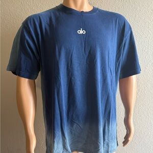 ALO Yoga Men's Blue Gradient T-Shirt